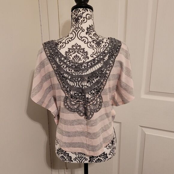 Spoiled Crop top open back top - Picture 3 of 8